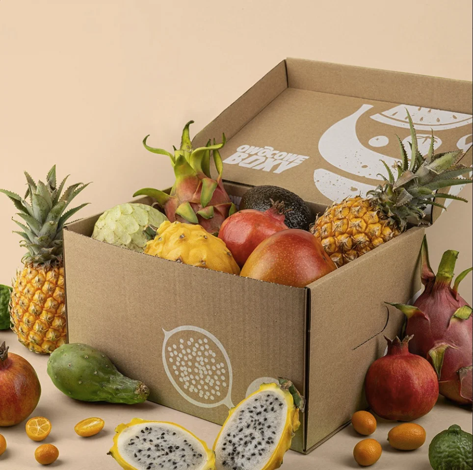 Aranżacja Owocowych Boxów ze świeżymi owocami egzotycznymi